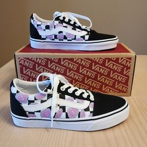 Vans size 7 sneaker happy checkerboard